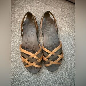Crocs Isabella Flat bronze/tan crisscross design Size 6